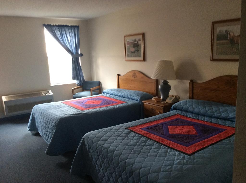Countryside Inn Nappanee الغرفة الصورة